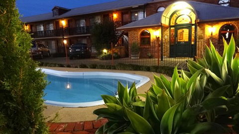 Hermitage Motor Inn - Accommodation Nelson Bay 0