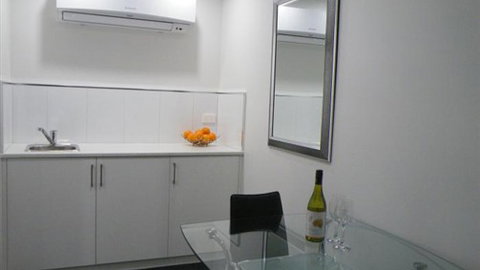 Hamilton Lonsdale Motel - Accommodation Nelson Bay 0