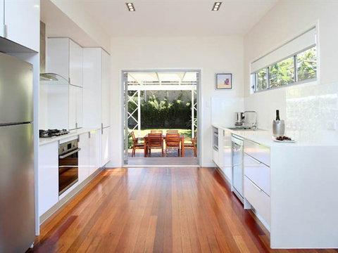 Corporate Beach House - Accommodation Nelson Bay 1