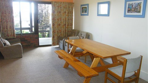 Boomers Guest House Hamilton - Accommodation Nelson Bay 3