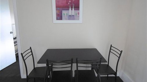 Park House - Accommodation Nelson Bay 4