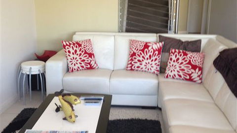 Cypress Drive Townhouse - Accommodation Nelson Bay 5
