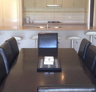 Anchorage by the Lake - Accommodation Nelson Bay