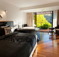 Springs Spa Villa - Accommodation Nelson Bay
