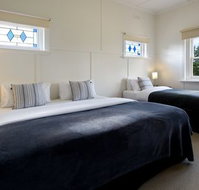 Churchills - Accommodation Nelson Bay