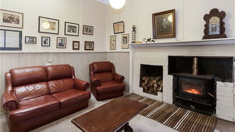 Galwiji Homestead - Nelson Bay Accommodation.com 2