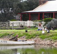 Stonewell Cottages and Vineyards - Accommodation Nelson Bay