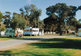 Tumby Bay Caravan Park Cabins - Accommodation Nelson Bay 2