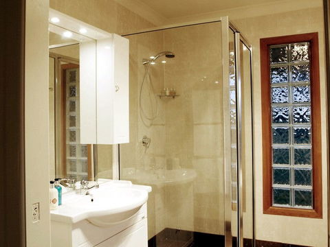 Alpine Lodges - Accommodation Nelson Bay 2
