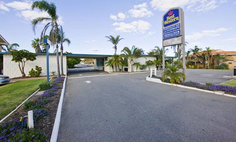 BEST WESTERN Hospitality Inns Geraldton - Accommodation Nelson Bay 2