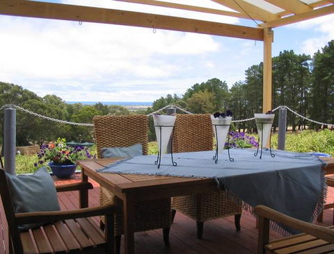 Blue Grape Vineyard Accommodation - Accommodation Nelson Bay 0