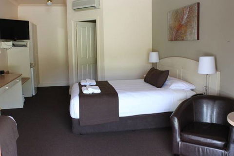 Bowen Inn Motel - Accommodation Nelson Bay 3