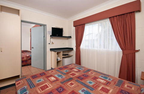 Cairns Queens Court - Accommodation Nelson Bay 0
