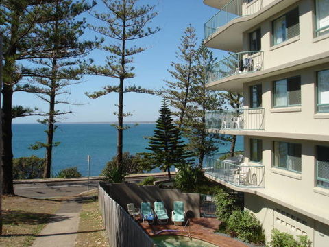 Campbells Cove Beachfront Apartments - Accommodation Nelson Bay 0