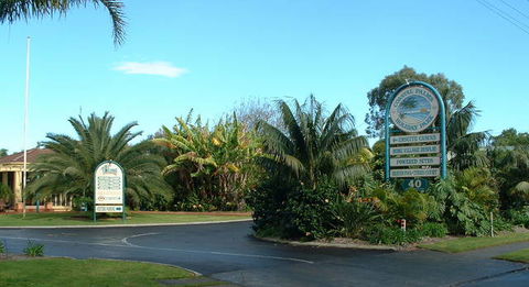 Coastal Palms Holiday Park - Accommodation Nelson Bay 2