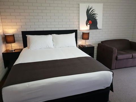 Crystal Fountain Motel - Accommodation Nelson Bay 3