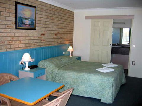 Jolly Swagman Motor Inn - Accommodation Nelson Bay 4