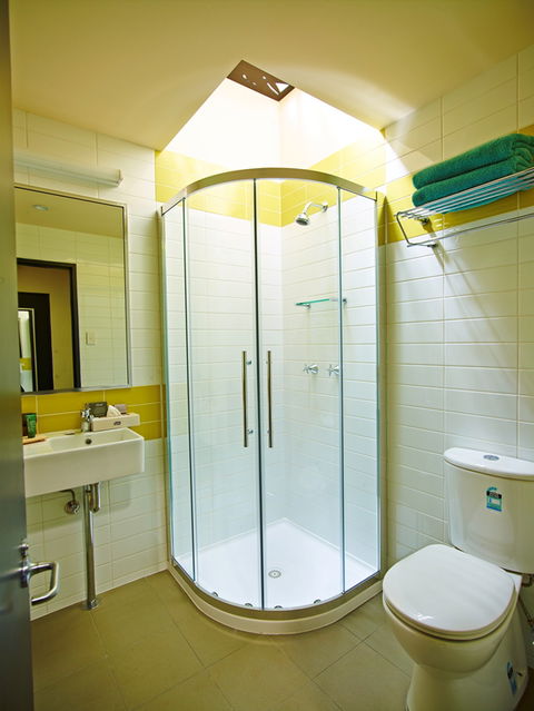 Kakadu Crocodile Hotel - Accommodation Nelson Bay 0