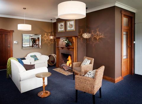 Kermandie Hotel & Marina - Accommodation Nelson Bay 2