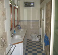 MacDonnell House Naracoorte Cottages - Accommodation Nelson Bay