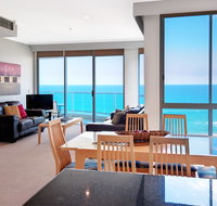 Pacific Views Resort - Main Beach - Accommodation Nelson Bay