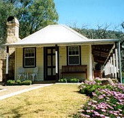 Price Morris Cottage - Accommodation Nelson Bay