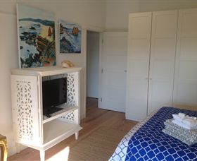 Pelicans - Accommodation Nelson Bay 1