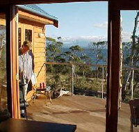 Tree House - The - Accommodation Nelson Bay