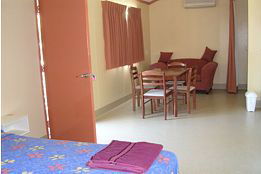 Rockingham Holiday Village - Accommodation Nelson Bay 2