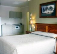 Saltbush Motor Inn - Accommodation Nelson Bay
