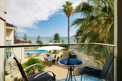 Seashells Scarborough - Accommodation Nelson Bay 0