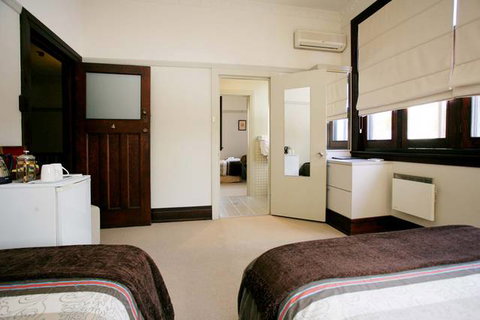 The Bank Guesthouse - Accommodation Nelson Bay 5