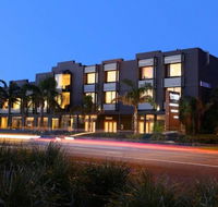The Brighton Savoy Hotel - Accommodation Nelson Bay
