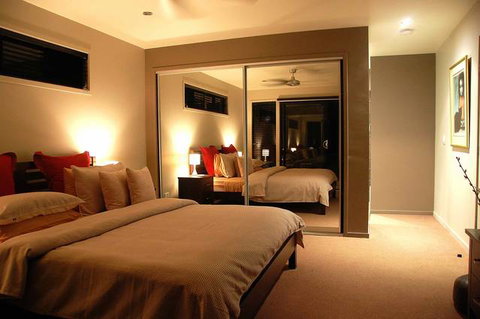 The Long Weekend Retreat - Accommodation Nelson Bay 0