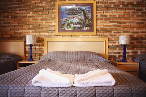 The Town House Motor Inn - Sundowner Goondiwindi - Accommodation Nelson Bay 2