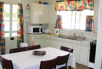 Woodies Cottage - Accommodation Nelson Bay 1