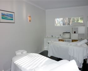 Karma Chalets And Karisma Spa - Accommodation Nelson Bay 3