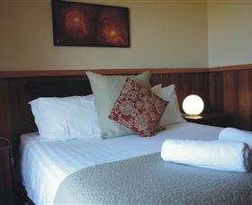 Karma Chalets And Karisma Spa - Accommodation Nelson Bay 1