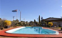 Cobar Crossroads Motel - Cobar - Accommodation Nelson Bay 0