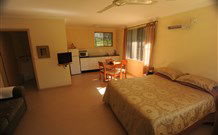 Ned's Bed Horse And Dog-Otel - Clybucca - Accommodation Nelson Bay 0