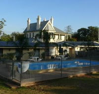Airlie House Motor Inn - Accommodation Nelson Bay