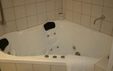 The Charles Robbins - Accommodation Nelson Bay 4