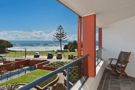 Lennox Point Holiday Apartments - Accommodation Nelson Bay 5
