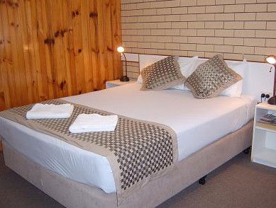 Binalong Motel - Accommodation Nelson Bay 1
