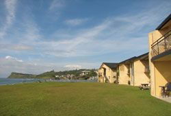 Lennox Head Beachfront Apartments - Accommodation Nelson Bay 2