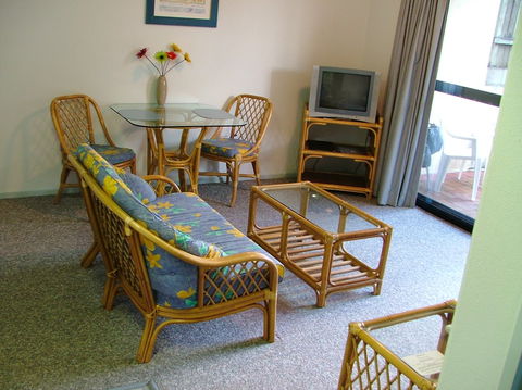 Hospital Grove Apartments - Accommodation Nelson Bay 2