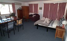 Ambleside Bed And Breakfast Cabins - Accommodation Nelson Bay 2