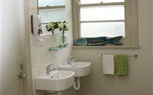 Elm & Wren - Accommodation Nelson Bay 5