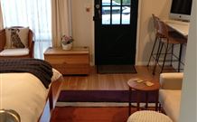 Milo's Bed And Breakfast - Accommodation Nelson Bay 0