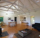 Yellow Dog Cottage - - Accommodation Nelson Bay